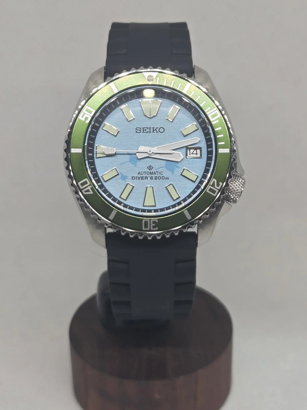 Custom 38mm Automatic Seiko Mod Watch NH35 Baby Blue Diver
